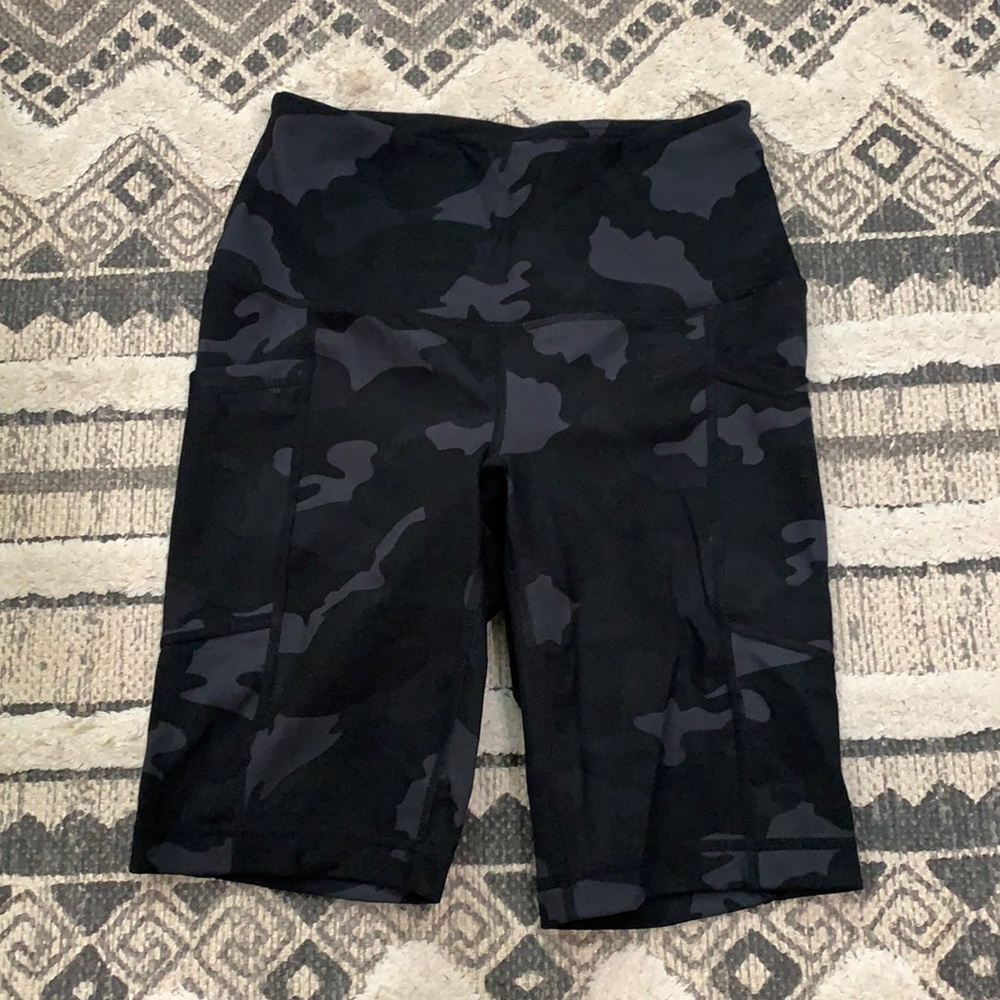 Camo biker shorts